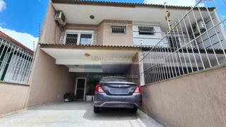 Casa com 3 Quartos à venda, 155m² no Jardim Itú Sabará, Porto Alegre - Foto 1