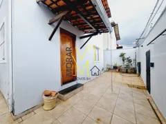 Casa com 4 Quartos à venda, 115m² no Santa Amélia, Belo Horizonte - Foto 3