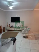 Casa com 3 Quartos para alugar, 220m² no Brasil, Uberlândia - Foto 4