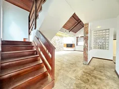 Casa com 5 Quartos à venda, 180m² no Santa Amélia, Belo Horizonte - Foto 38