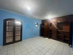 Casa com 3 Quartos para alugar, 1000m² no Arujamérica, Arujá - Foto 7