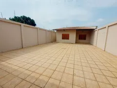 Casa com 4 Quartos à venda, 242m² no Umuarama, Uberlândia - Foto 28