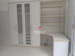 Casa de Condomínio com 4 Quartos para venda ou aluguel, 342m² no Condominio Residencial Terras do Oriente, Valinhos - Foto 4