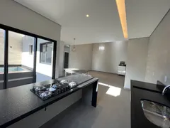 Casa de Condomínio com 3 Quartos à venda, 200m² no Setor Habitacional Arniqueira, Águas Claras - Foto 10