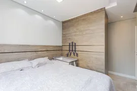 Apartamento com 2 Quartos à venda, 66m² no Novo Mundo, Curitiba - Foto 18