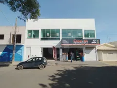 Loja / Salão / Ponto Comercial para alugar, 200m² no Jardim Ipanema, Uberlândia - Foto 1