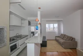 Apartamento com 2 Quartos para alugar, 58m² no Centro Cívico, Curitiba - Foto 10