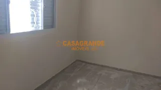 Casa com 2 Quartos para alugar, 80m² no Eugênio de Melo, São José dos Campos - Foto 11