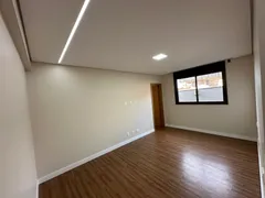 Casa de Condomínio com 3 Quartos à venda, 200m² no Alphaville Lagoa Dos Ingleses, Nova Lima - Foto 24