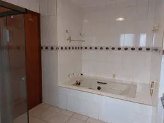 Casa de Condomínio com 5 Quartos à venda, 386m² no Granja Viana, Cotia - Foto 27