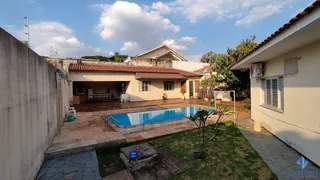 Casa com 3 Quartos à venda, 292m² no Zona 05, Maringá - Foto 18
