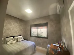 Casa de Condomínio com 4 Quartos para alugar, 240m² no Jardins Gênova, Uberlândia - Foto 18