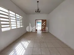 Casa com 2 Quartos à venda, 200m² no Centro, Uberlândia - Foto 7