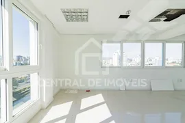 Conjunto Comercial / Sala para alugar, 200m² no Santa Cecília, Porto Alegre - Foto 21
