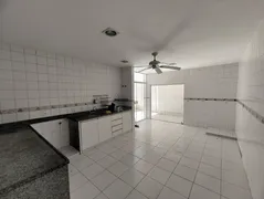 Casa de Condomínio com 4 Quartos para alugar, 200m² no Vargem Pequena, Rio de Janeiro - Foto 8