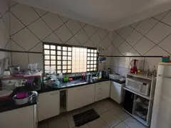 Casa com 3 Quartos à venda, 200m² no Jardim Guanabará, Dourados - Foto 6