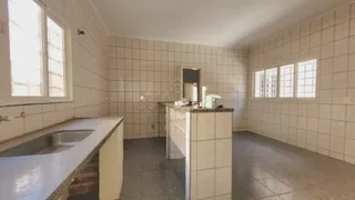 Casa com 3 Quartos para alugar, 150m² no Vila Santo Antonio, São José do Rio Preto - Foto 16