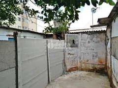 Casa com 2 Quartos à venda, 200m² no Marta Helena, Uberlândia - Foto 13