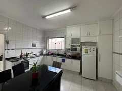 Casa de Condomínio com 3 Quartos à venda, 248m² no Jardim Residencial Maggiore, Araraquara - Foto 4