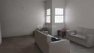 Casa com 3 Quartos à venda, 240m² no Copacabana, Uberlândia - Foto 4