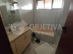 Casa com 3 Quartos para alugar, 300m² no Morada da Colina, Uberlândia - Foto 21