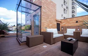 Apartamento com 2 Quartos à venda, 68m² no Passo da Areia, Porto Alegre - Foto 4