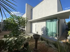 Casa com 4 Quartos à venda, 348m² no Plano Diretor Sul, Palmas - Foto 2
