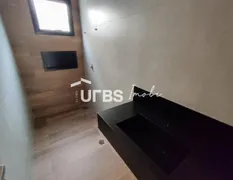 Casa de Condomínio com 4 Quartos à venda, 290m² no Jardins Madri, Goiânia - Foto 24