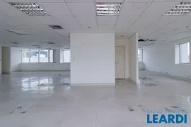 Loja / Salão / Ponto Comercial para venda ou aluguel, 250m² no Itaim Bibi, São Paulo - Foto 13