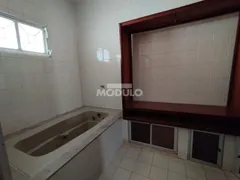 Casa com 3 Quartos à venda, 200m² no Custódio Pereira, Uberlândia - Foto 11