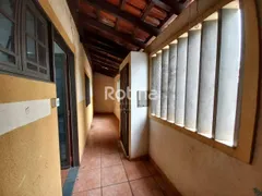 Casa com 2 Quartos à venda, 140m² no Saraiva, Uberlândia - Foto 9