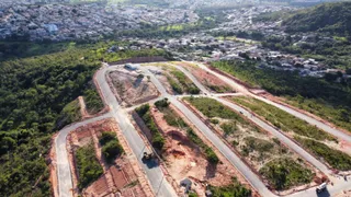 Terreno / Lote / Condomínio à venda, 200m² no Maria Helena, Divinópolis - Foto 1