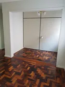 Apartamento com 3 Quartos para alugar, 70m² no Teresópolis, Porto Alegre - Foto 4