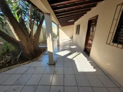 Casa com 3 Quartos para alugar, 162m² no Segismundo Pereira, Uberlândia - Foto 19