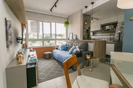 Apartamento com 2 Quartos à venda, 55m² no Medianeira, Porto Alegre - Foto 1