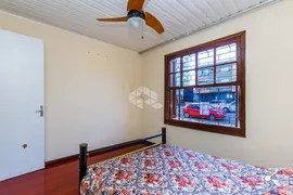 Casa com 3 Quartos à venda, 264m² no Santa Maria Goretti, Porto Alegre - Foto 17