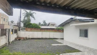 Terreno / Lote / Condomínio à venda, 182m² no Iririú, Joinville - Foto 3