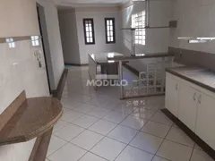 Casa com 2 Quartos à venda, 250m² no Alto Umuarama, Uberlândia - Foto 10