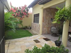 Casa com 4 Quartos à venda, 254m² no Jardim das Oliveiras, Fortaleza - Foto 2