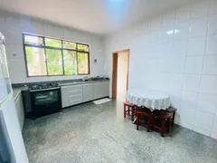 Casa com 5 Quartos à venda, 400m² no Santa Amélia, Belo Horizonte - Foto 37