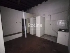 Casa Comercial para alugar, 220m² no Santa Mônica, Uberlândia - Foto 6