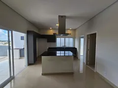 Casa com 3 Quartos para alugar, 230m² no Condomínio Residencial Euroville, Bragança Paulista - Foto 13