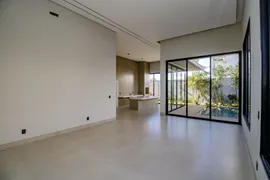 Casa de Condomínio com 4 Quartos à venda, 220m² no Alphaville, Uberlândia - Foto 17