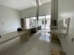 Casa de Condomínio com 3 Quartos à venda, 310m² no Residencial Portal dos Oitis, Araraquara - Foto 4
