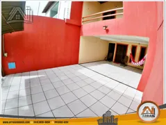 Casa com 4 Quartos à venda, 250m² no Montese, Fortaleza - Foto 2