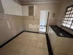 Casa com 3 Quartos à venda, 205m² no Tabajaras, Uberlândia - Foto 3