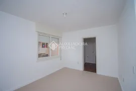 Apartamento com 1 Quarto para alugar, 45m² no Jardim do Salso, Porto Alegre - Foto 2