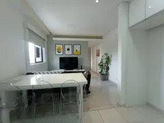 Apartamento com 1 Quarto para alugar, 50m² no Novo Mundo, Curitiba - Foto 9