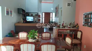 Casa com 3 Quartos à venda, 240m² no Jardim Colina, Uberlândia - Foto 18