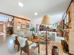 Casa com 3 Quartos à venda, 406m² no Colina Verde, Londrina - Foto 2